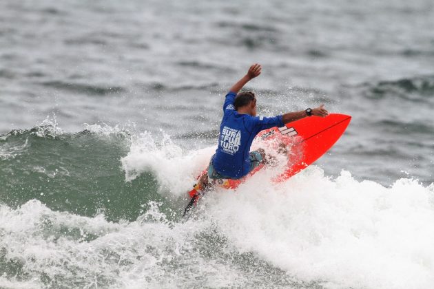 Antonio Vitorino, Surfuturo Groms 2017, praia Brava, Itajaí (SC). Foto: Basilio Ruy/P.P07.