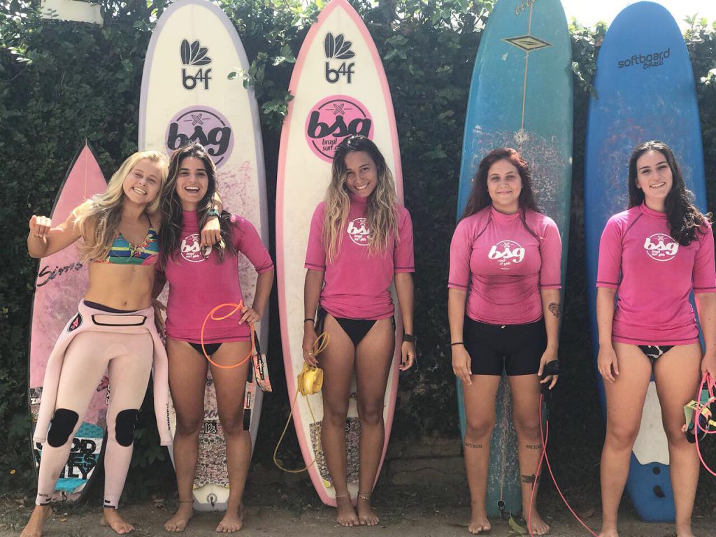 Encontro da Brasil Surf Girls oferece atividades para todos os níveis de surfe.