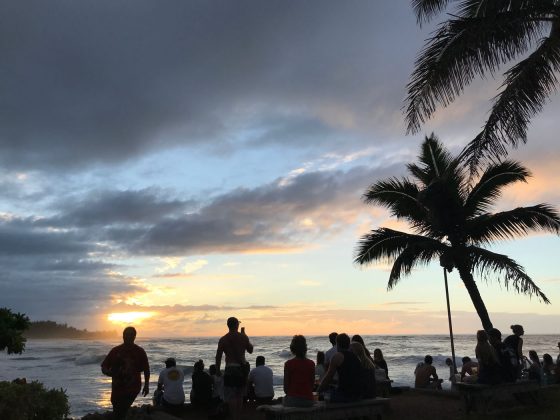Pôr do sol no Turtle Bay, North Shore de Oahu, Havaí. Foto: Arquivo pessoal.