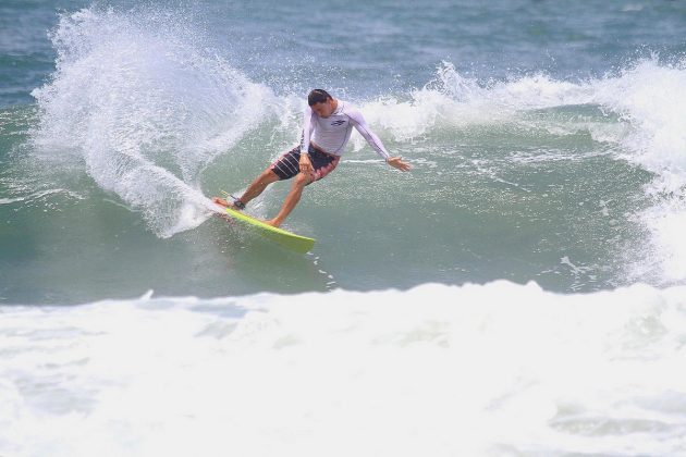 Vinicius Alonso, Brasiliense de Surf 2017, Praia da Silveira, Garopaba (SC). Foto: David Nagamini.