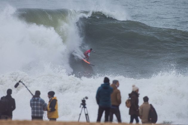 Lucas Chumbinho, Nazaré Challenge 2018, Praia do Norte, Portugal. Foto: WSL / Masurel.