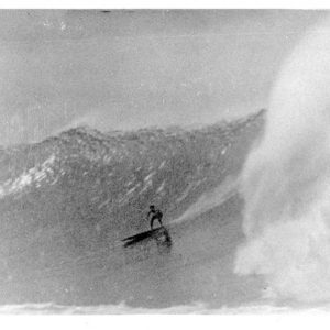 George Downing puxou os limites do big surf nos anos 1950 em Makaha.