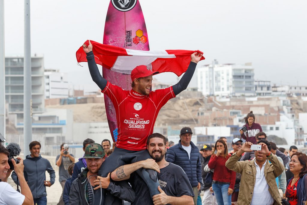 Peruano Miguel Tudela defende o título do QS 1000 em San Bartolo, Peru.