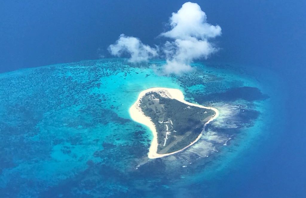 Uri Valadão explora as ilhas Seychelles em viagem de lua de mel.