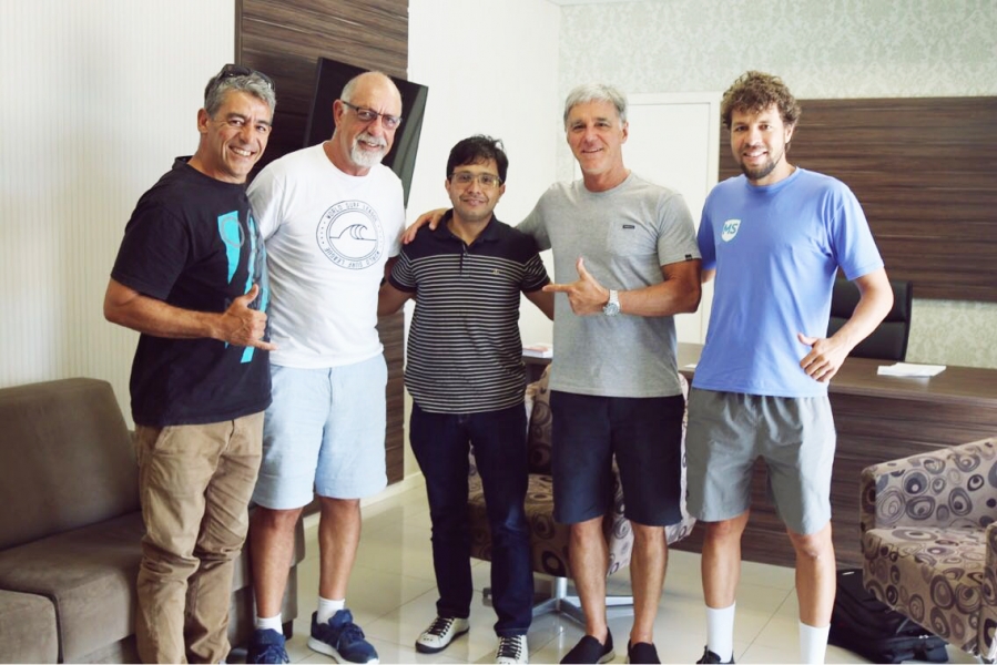 Norton Evaldt, Daniel Setton, Prefeito Rosenval, Xandi Fontes e Marcelo Salvador durante reunião da WSL com a Prefeitura de Imbituba