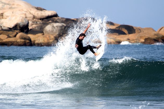 Alan Saulo, Imbituba Surf Tour 2018, praia da Vila (SC). Foto: Manoel Rene.