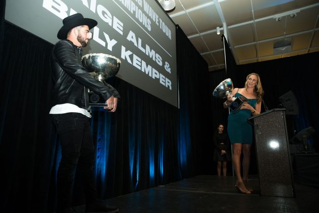 Paige Alms e Billy Kemper, WSL Big Wave Awards 2018, Califórnia (EUA). Foto: © WSL / Van Kirk.