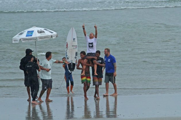 Caio Costa, Hang Loose Surf Attack 2018, Itamambuca, Ubatuba (SP). Foto: Munir El Hage.