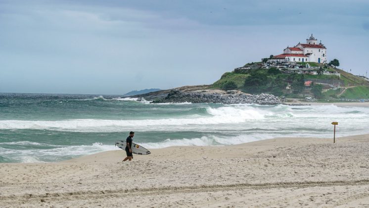 Italo Ferreira, Praia de Itaúna, Saquarema (RJ). Foto: Renan Vignoli.