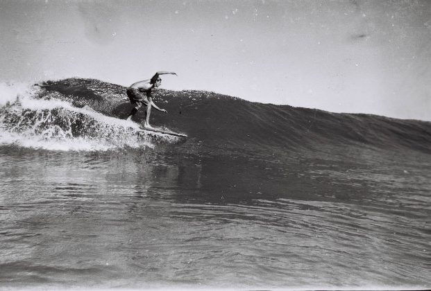 Um dos primeiros dias em que Guaratiba foi surfada, em 1964/65, Rio de Janeiro (RJ). Foto: Divulgação.