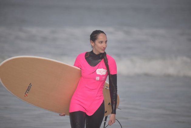 Marina Mayer, Surf Coach Feminino, Praia Grande, Ilha do Mel (PR). Foto: Fernanda Carollo / @fercarollo.