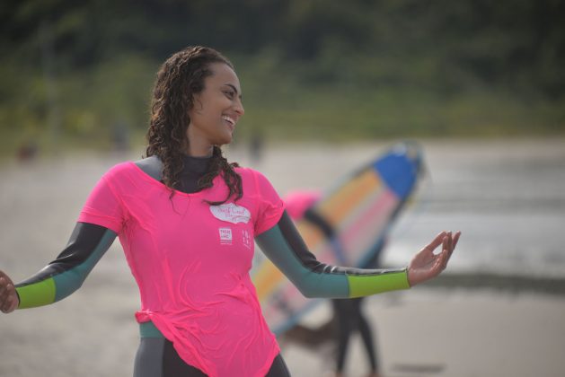 Nohane Miller, Surf Coach Feminino, Praia Grande, Ilha do Mel (PR). Foto: Fernanda Carollo / @fercarollo.