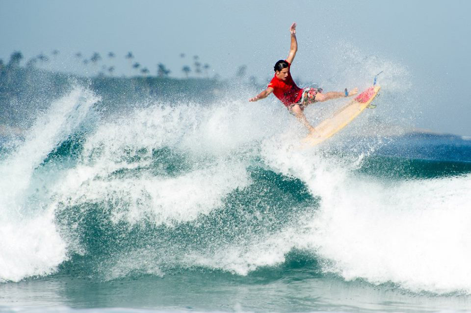Circuito promove a integração entre surfistas de diferentes gerações no Rio de Janeiro.