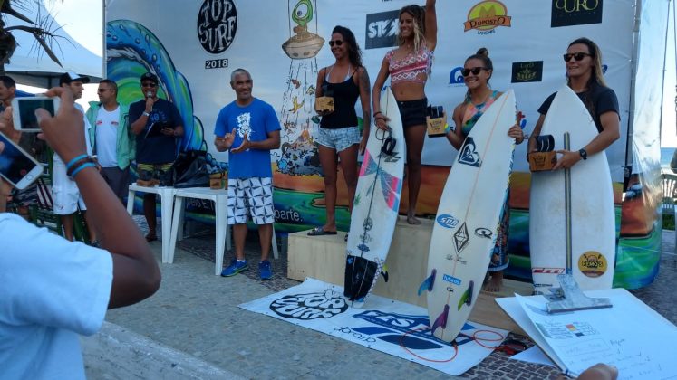 Pódio Feminino Pro, Top Surf Pro 2018, Praia do Forte, Cabo Frio (RJ). Foto: Gugu Netto.