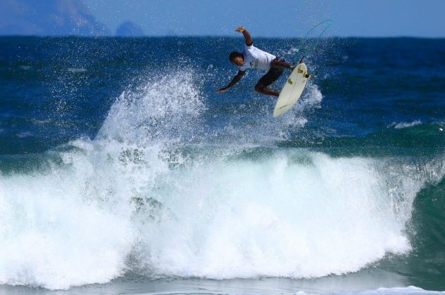 José Francisco, CBSurf Pro Tour 2018, Praia de Maresias (SP). Foto: Aleko Stergiou.