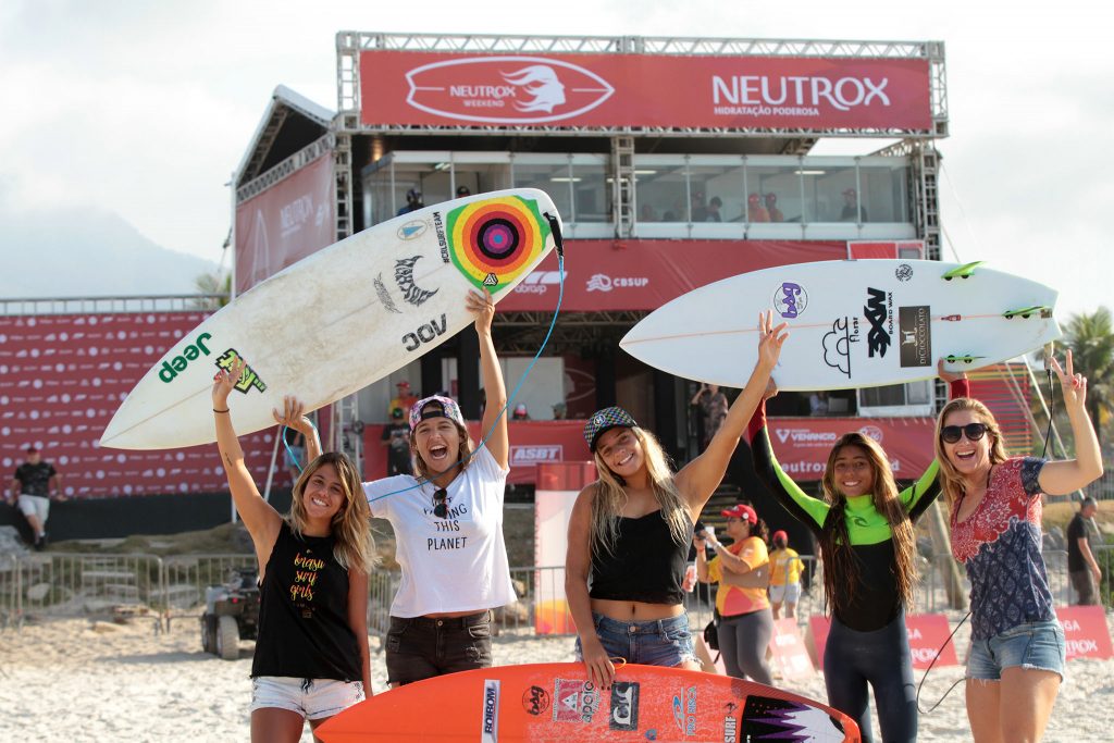 Neutrox incentiva o surfe feminino pelo terceiro ano seguido.