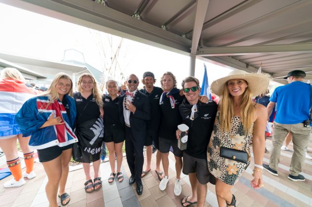 Equipe da Nova Zelândia, Cerimônia de abertura do UR ISA World Surfing Games 2018, Long Beach, Tahara, Japão. Foto: ISA / Sean Evans.