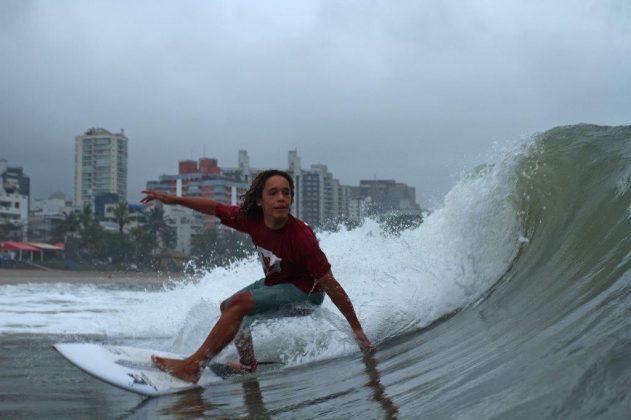 Guilherme Fernandes, Hang Loose Surf Attack 2018, praia do Tombo, Guarujá (SP). Foto: Munir El Hage.
