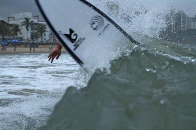 Guilherme Fernandes, Hang Loose Surf Attack 2018, praia do Tombo, Guarujá (SP). Foto: Munir El Hage.