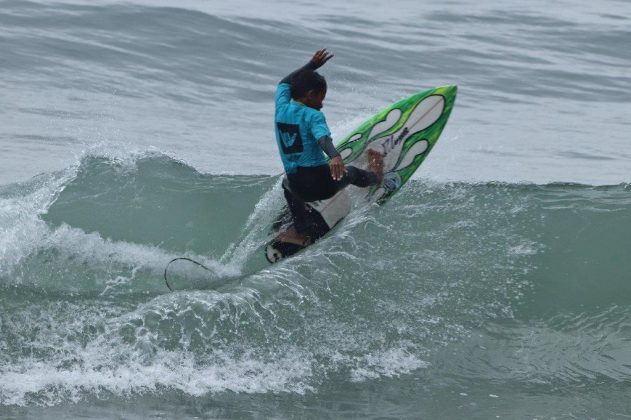 João Victor, Hang Loose Surf Attack 2018, praia do Tombo, Guarujá (SP). Foto: Munir El Hage.