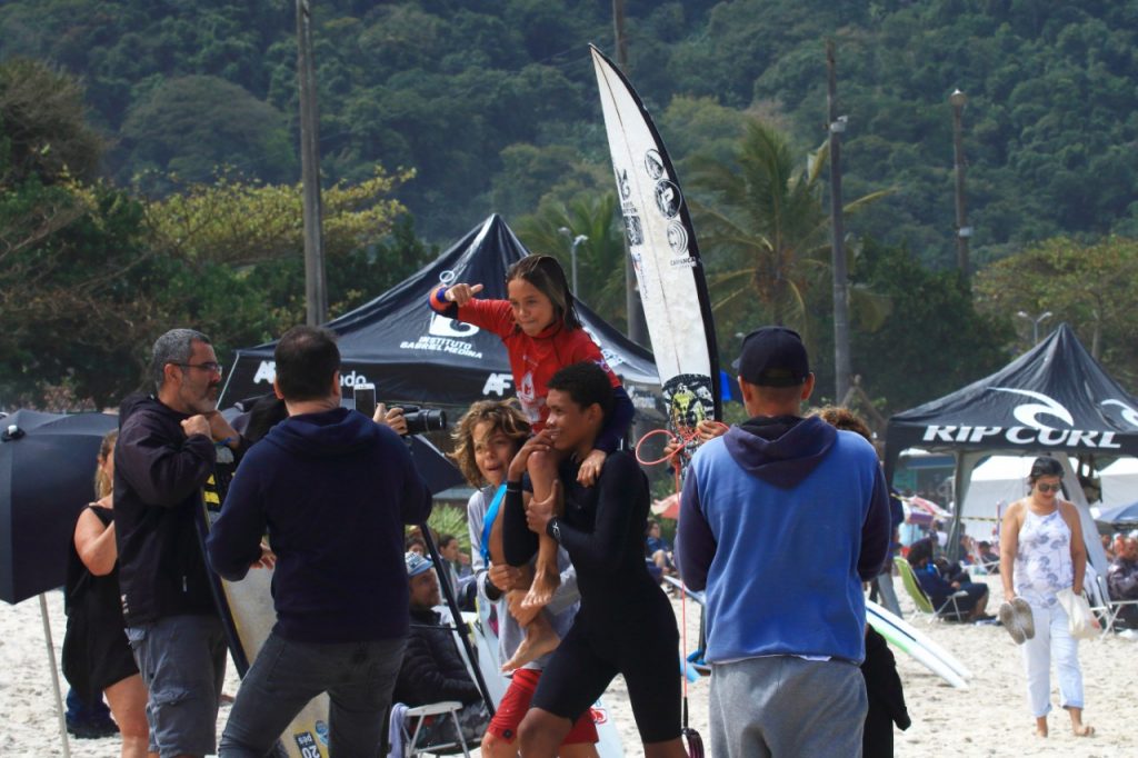 Com o apoio da família, surfista mudou-se de São José dos Campos para Ubatuba.
