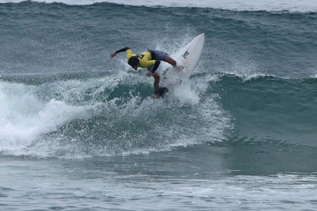Renan Rodrigues, Hang Loose Surf Attack 2018, praia do Tombo, Guarujá (SP). Foto: Munir El Hage.