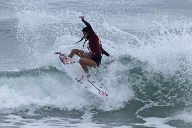 Sophia Medina, Hang Loose Surf Attack 2018, praia do Tombo, Guarujá (SP). Foto: Munir El Hage.