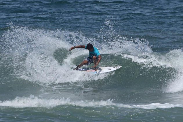 Sunny Pires, Hang Loose Surf Attack 2018, praia do Tombo, Guarujá (SP). Foto: Munir El Hage.