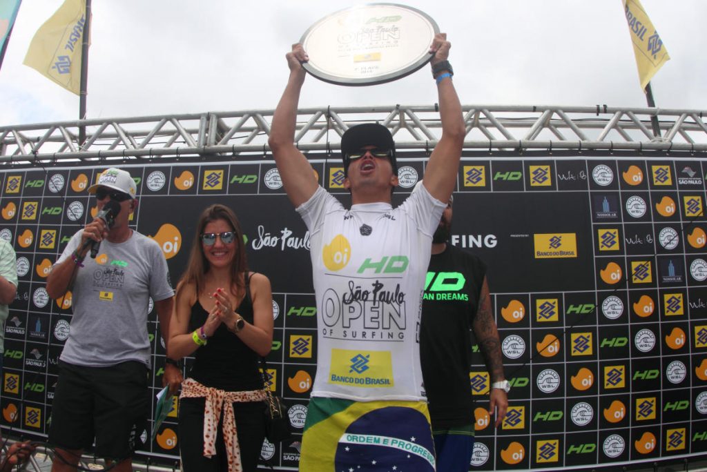 Miguel já venceu etapa do circuito mundial em Maresias.
