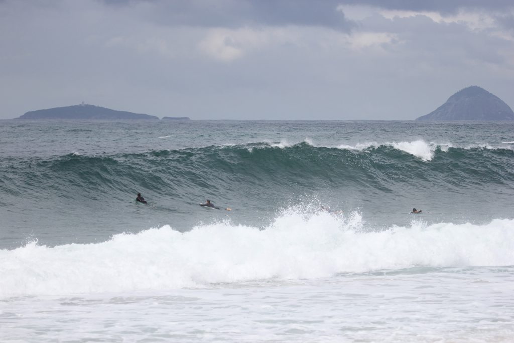 Previsão indica boas ondas para o final de semana em Itacoatiara.