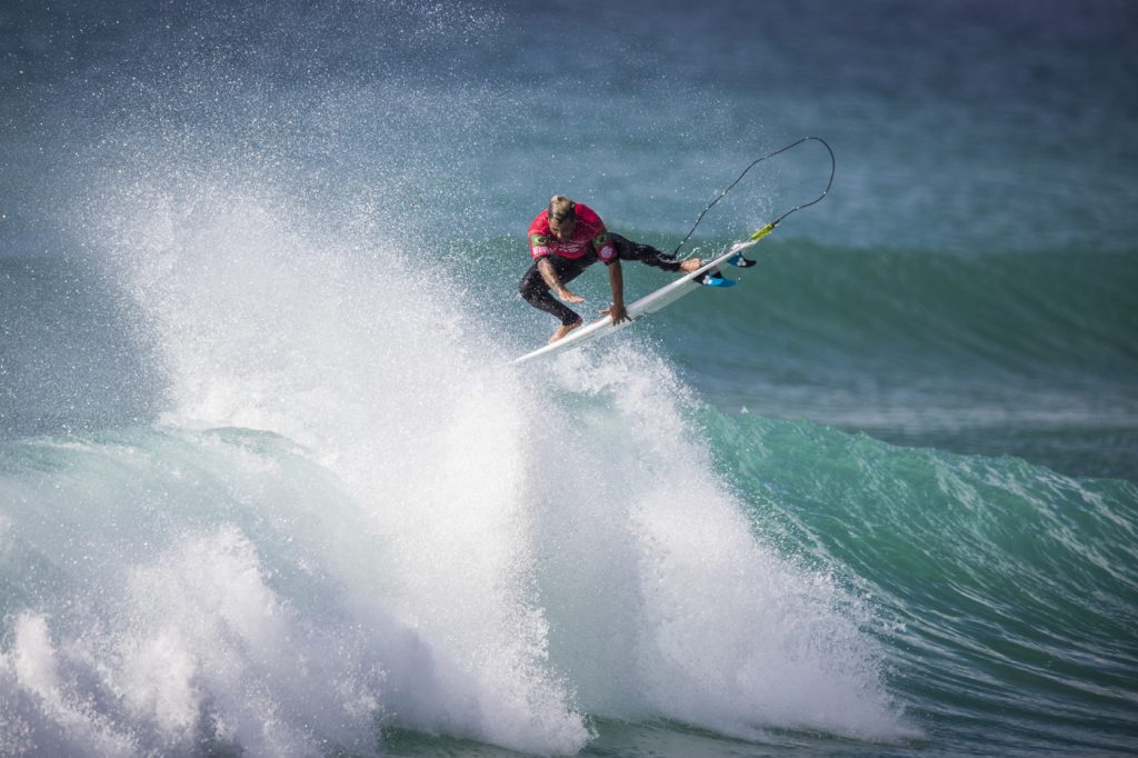 Em Portugal, sobretudo no dia decisivo, o surfe pulsante de Italo Ferreira atropelou, sem apelação, quem esteve no caminho.