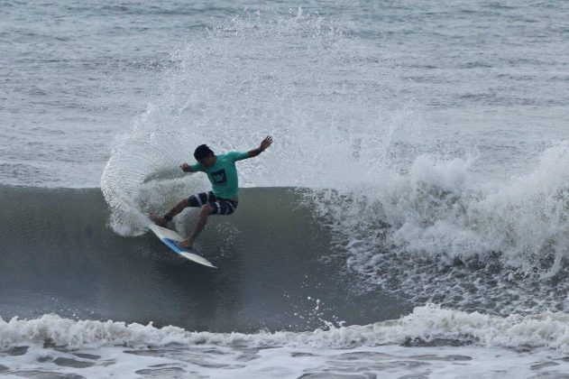 Sergio Luan, Hang Loose Surf Attack 2018, praia do Tombo, Guarujá (SP). Foto: Munir El Hage.