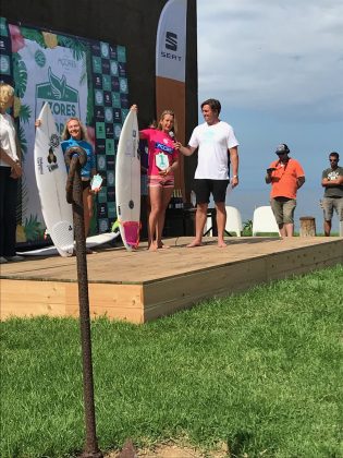 A campeã Layne Beachley, Mundial Master 2018, Açores, Portugal. Foto: Arquivo pessoal Fabio Gouveia.