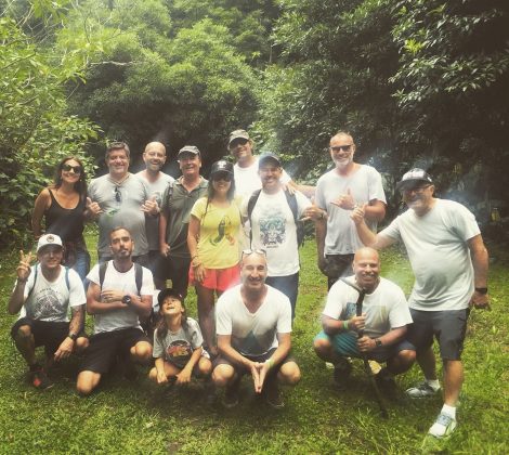 Galera envolvida no evento em foto durante trilha nos Açores, Mundial Master 2018, Açores, Portugal. Foto: Arquivo pessoal Fabio Gouveia.