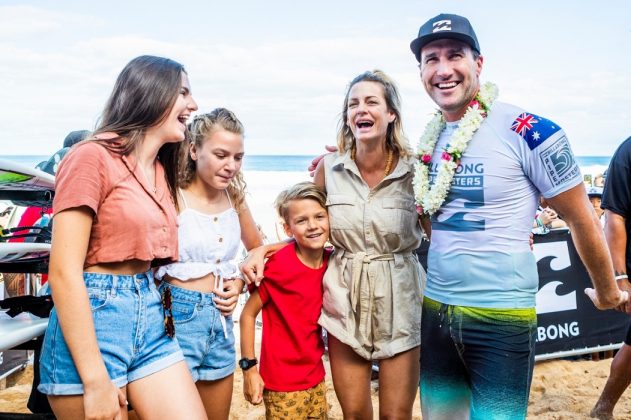 Joel Parkinson e família, Billabong Pipe Masters 2018, Pipeline, Havaí. Foto: WSL / Cestari.