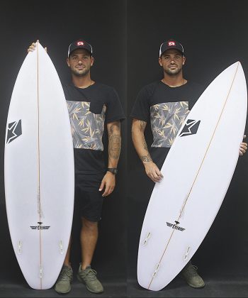 Alejo Muniz assina o novo modelo Fênix, da SRS Surfboards. Foto: Ezequiel Gringo.