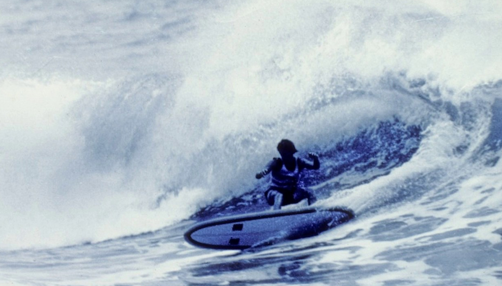 Wayne Lynch revolucionou a maneira de surfar, muito por conta das pranchas que ajudou a desenvolver.