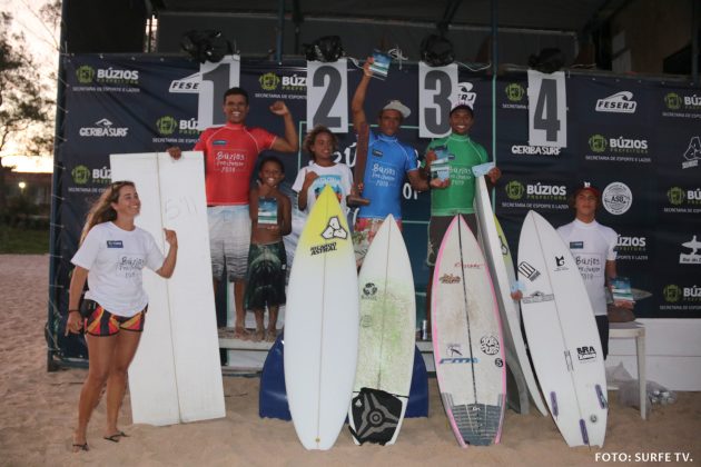 Pódio Open, Búzios Pro Junior 2019, praia de Geribá (RJ). Foto: @surfetv.