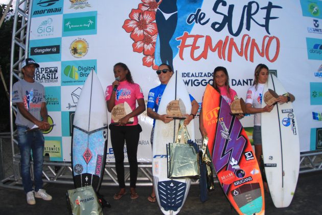 Pódio Profissional, Circuito Brasileiro Feminino 2019, Itamambuca, Ubatuba (SP). Foto: Daniel Smorigo.