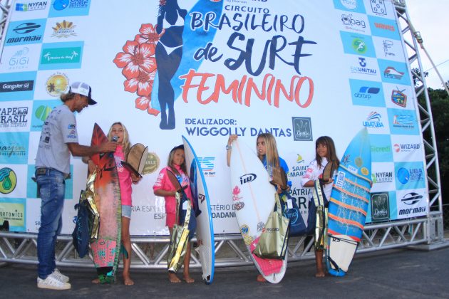 Pódio Sub 10, Circuito Brasileiro Feminino 2019, Itamambuca, Ubatuba (SP). Foto: Daniel Smorigo.