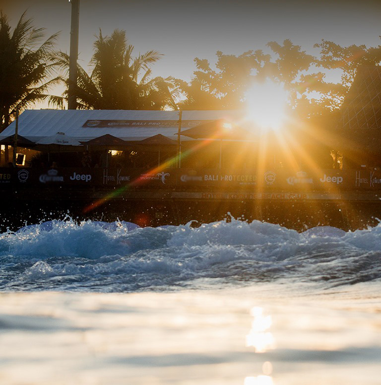 Bali Protected 2019 reúne os melhores surfistas do mundo na Indonésia.