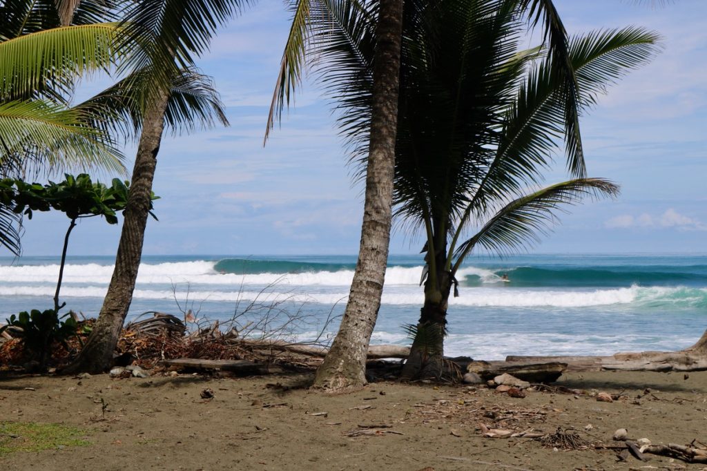 Surfe só será permitido das 5 às 8 horas da manhã na Costa Rica.
