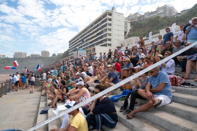 Público, ISA World Longboard Championship 2019, Biarritz, França. Foto: ISA / Sean Evans.