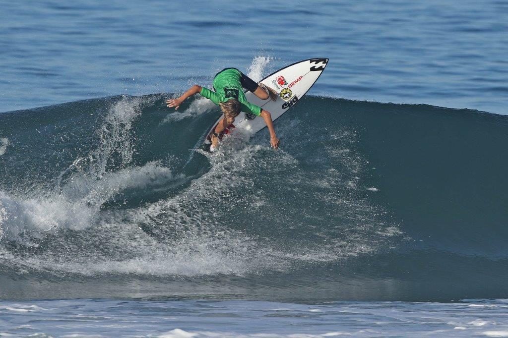 Aos 13 anos, Ryan Kainalo já acumula cinco títulos do Hang Loose Surf Attack.
