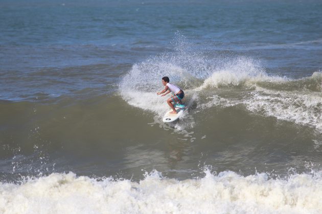Caue Frazão, Maricá Surf Pro / AM 2019, Ponta Negra (RJ). Foto: @surfetv / @carlosmatiasrj.