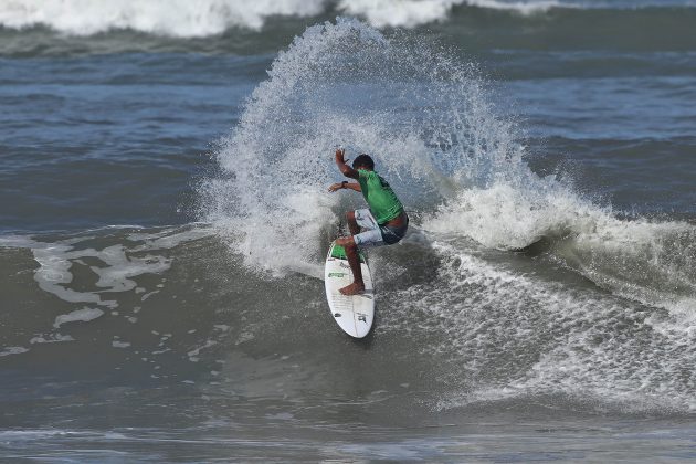 Higor Sousa, Hang Loose Surf Attack 2019, Perequê-Açú, Ubatuba (SP). Foto: Munir El Hage.