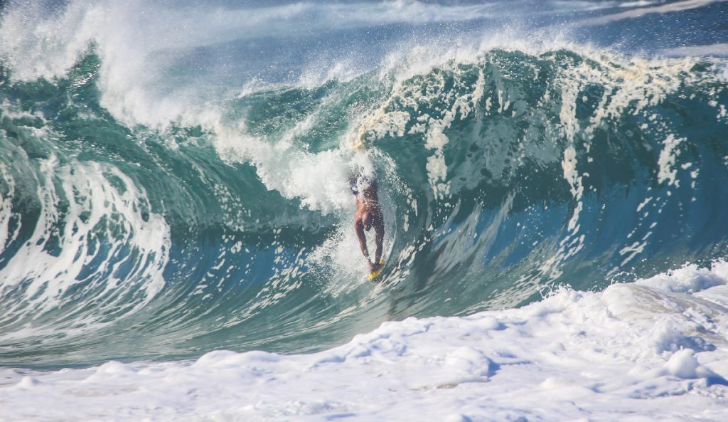 Kalani Lattanzi é um dos maiores nomes do bodysurf no mundo.