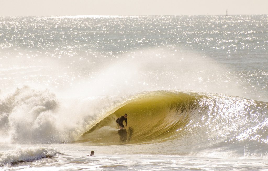 Surfe foi proibido em Itajaí no último domingo (21).
