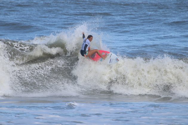 Karol Ribeiro, Maricá Surf Pro / AM 2019, Ponta Negra (RJ). Foto: @surfetv / @carlosmatiasrj.