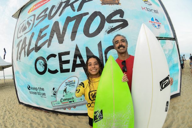 Kiany e Jun Hyakutake, Surf Talentos 2019, Praia Brava, Itajaí (SC). Foto: Marcio David.